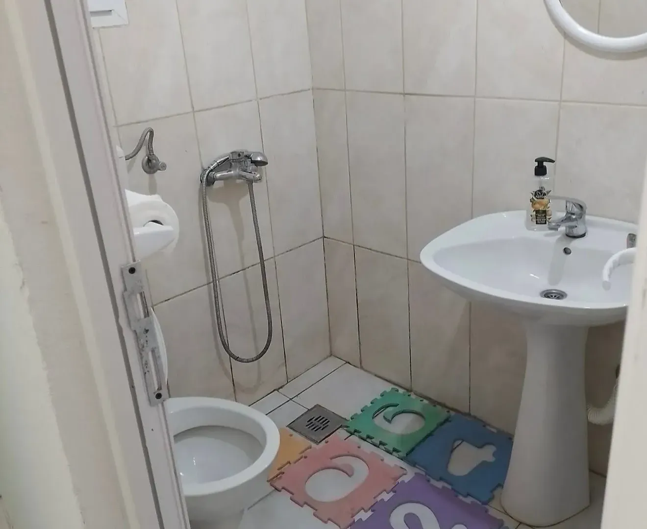 Izdavanje, jednosoban stan, 45m², Lepetani, Tivat