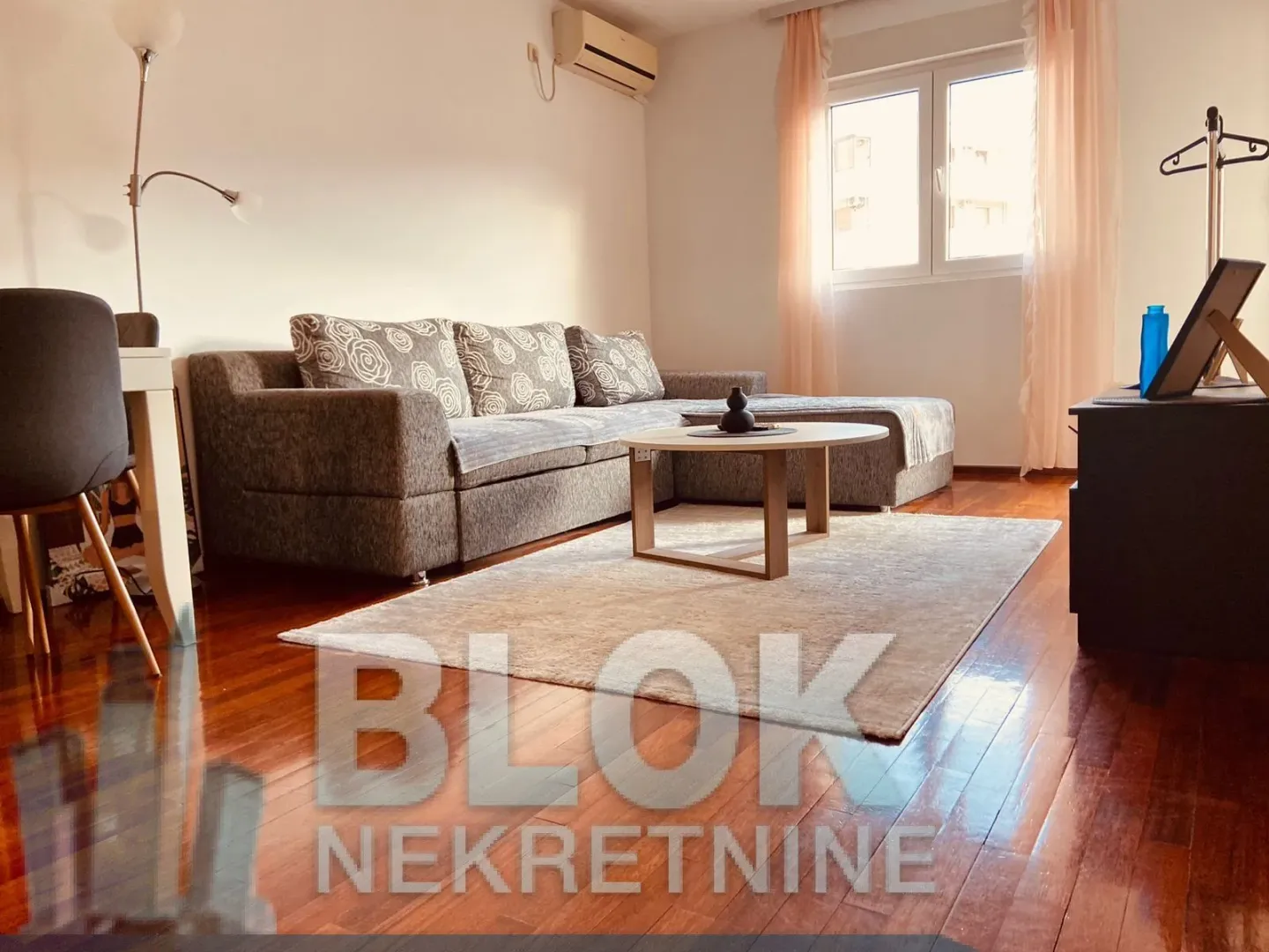 Izdavanje, jednosoban stan, 47m², Stari Aerodrom, Podgorica
