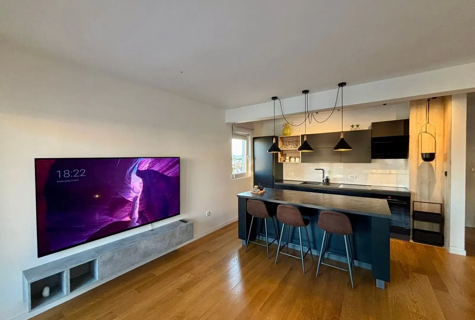 Prodaja, dvosoban stan, 70m², Central Point, Podgorica