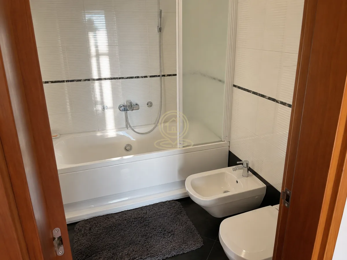 Rent, four bedroom apartment, 119m², Vračar Hram, Vračar Sve Podlokacije