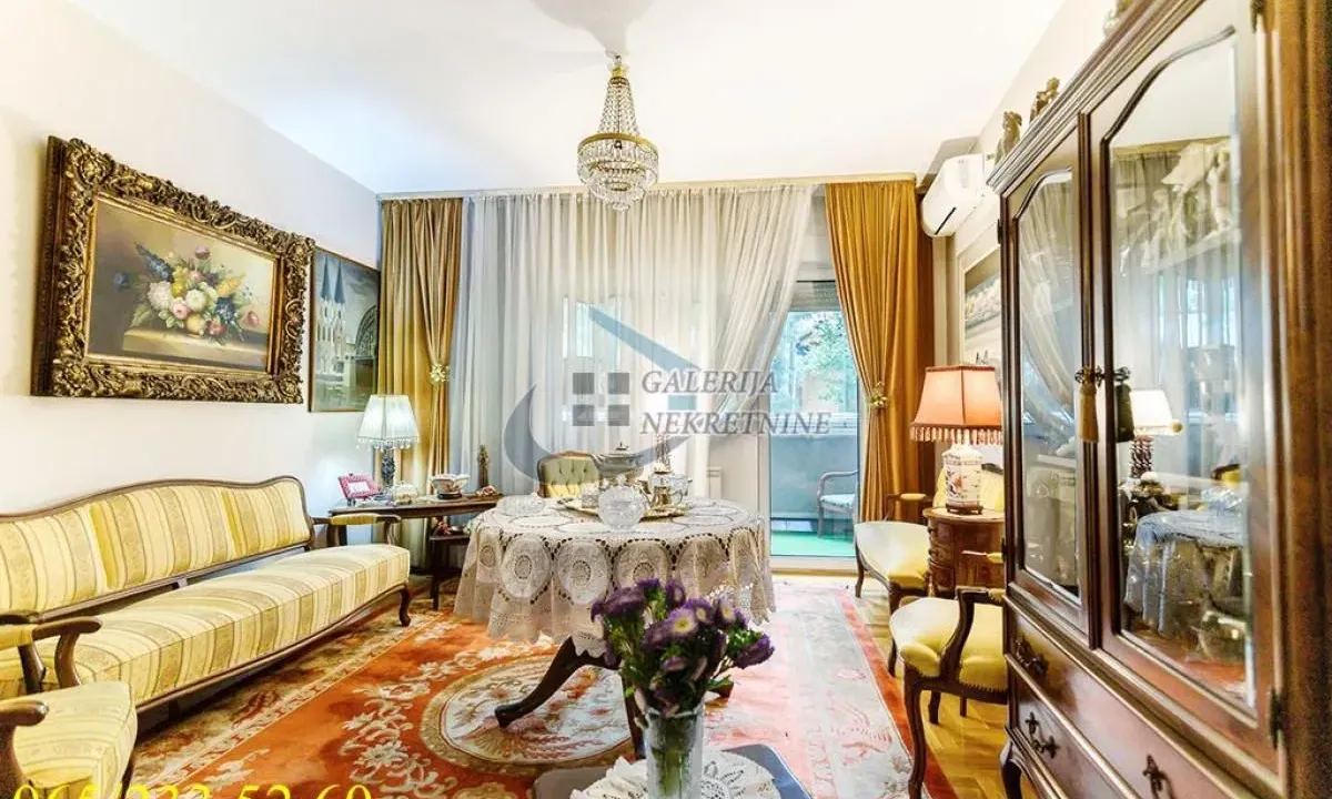 Prodaja, dvosoban stan, 61m², Vračar Sve Podlokacije, Beograd