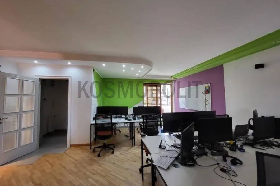 Izdavanje, stan, 221m², Kalenić Pijaca, Vračar Sve Podlokacije