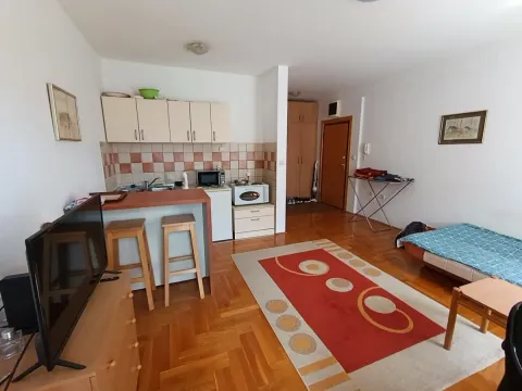 Prodaja, garsonjera, 32m², Centar, Novi Sad - image 6