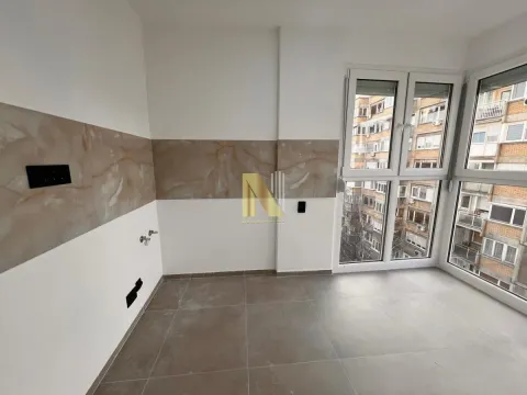 Prodaja, dvosoban stan, 73m², Centar, Novi Sad - image 9