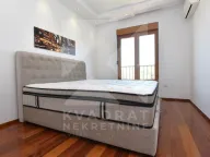 Izdavanje, četvorosoban stan, 140m², Centar, Podgorica - image 10