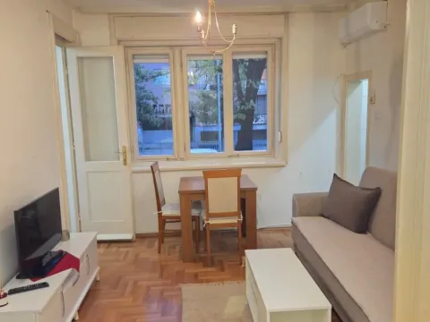 Rent, one bedroom apartment, 40m², Centar, Podgorica - image 2