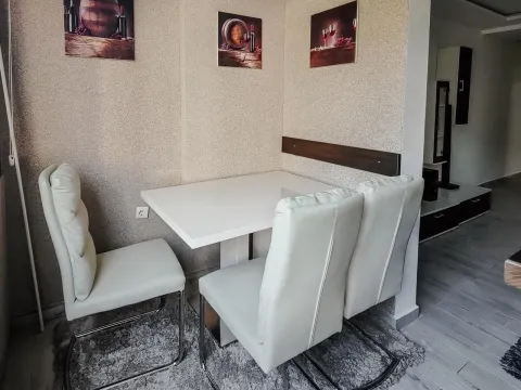 Sale, one bedroom apartment, 47m², Dobrota, Kotor - image 15