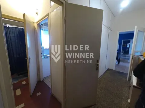 Sale, four bedroom apartment, 148m², Stari Grad, Beograd - image 12