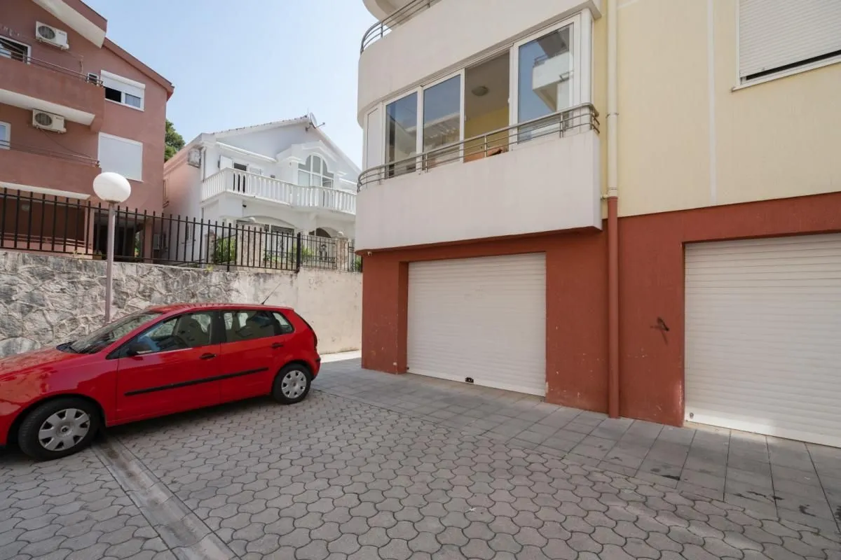 Sale, three bedroom apartment, 222m², Budva, Crna Gora