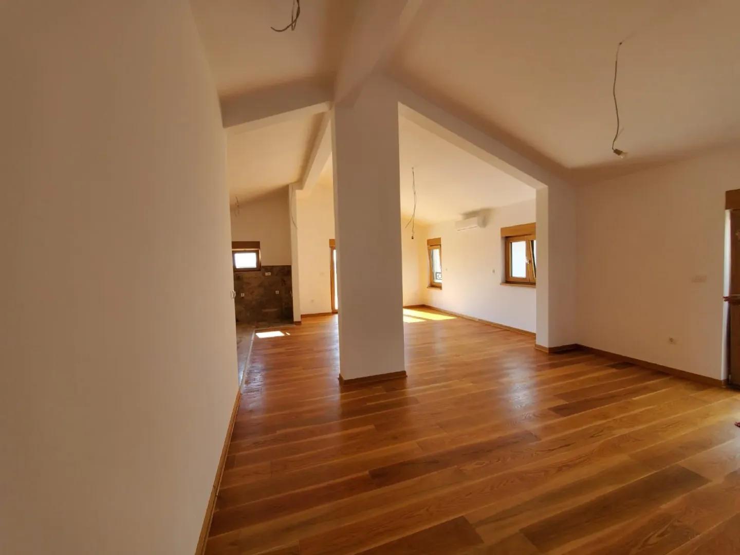 Prodaja, trosoban stan, 136m², Pržno, Budva
