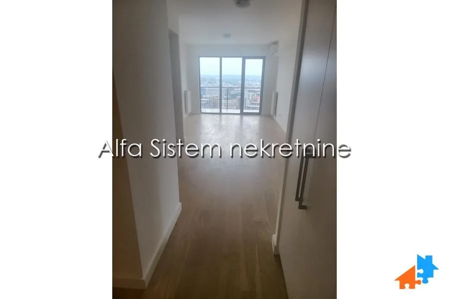 Izdavanje, trosoban stan, 85m², Savski Venac, Beograd