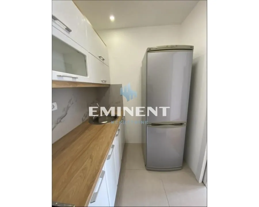 Rent, three bedroom apartment, 58m², Zvezdara Sve Podlokacije, Beograd