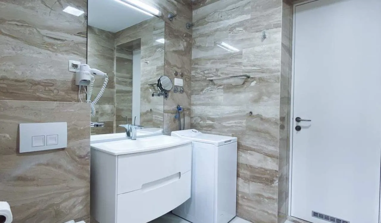 Sale, two bedroom apartment, 77m², Centar, Budva