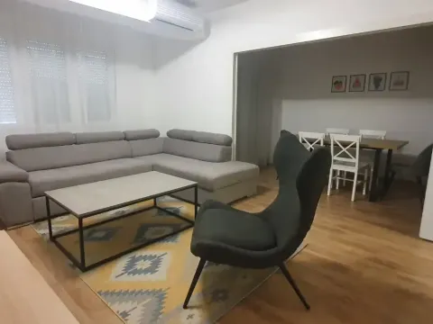 Izdavanje, stan, 68m², Tivat, Crna Gora - image 4