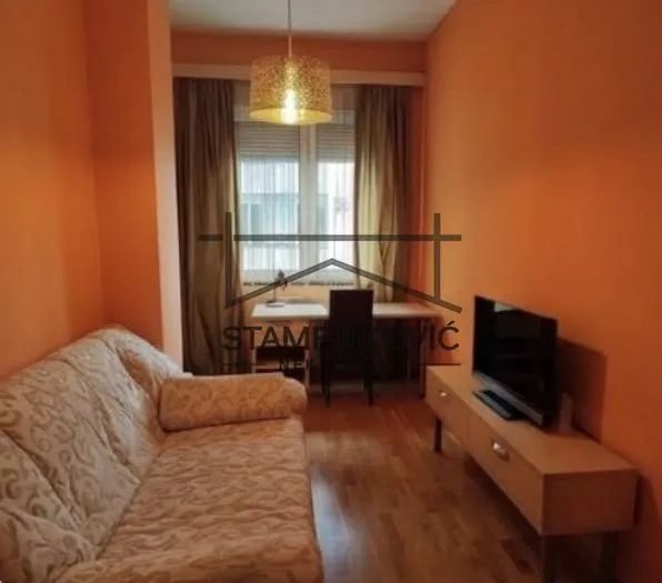 Rent, four bedroom apartment, 106m², Bulevar Oslobodjenja, Novi Sad Sve Podlokacije