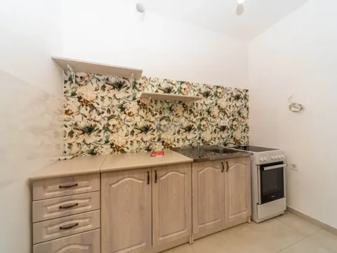 Izdavanje, jednosoban stan, 47m², City Kvart, Podgorica - image 4