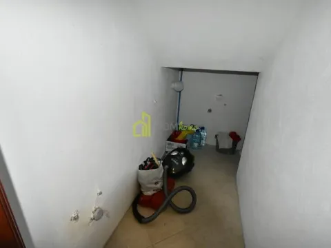 Sale, house, 191m², Tološi, Podgorica - image 7