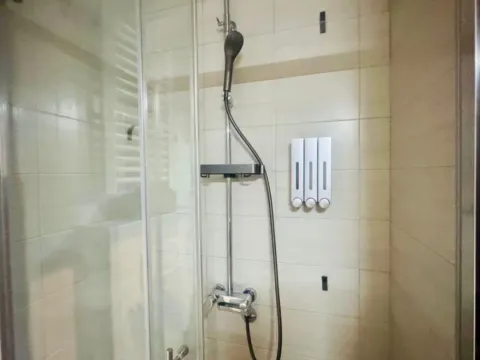 Izdavanje, jednosoban stan, 52m², City Kvart, Podgorica - image 4