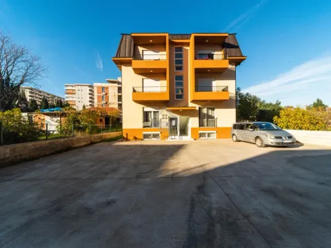 Izdavanje, stan, 28m², Krivi Most, Podgorica - image 7