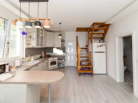 Prodaja, kuća, 273m², Baošići, Herceg Novi - image 10