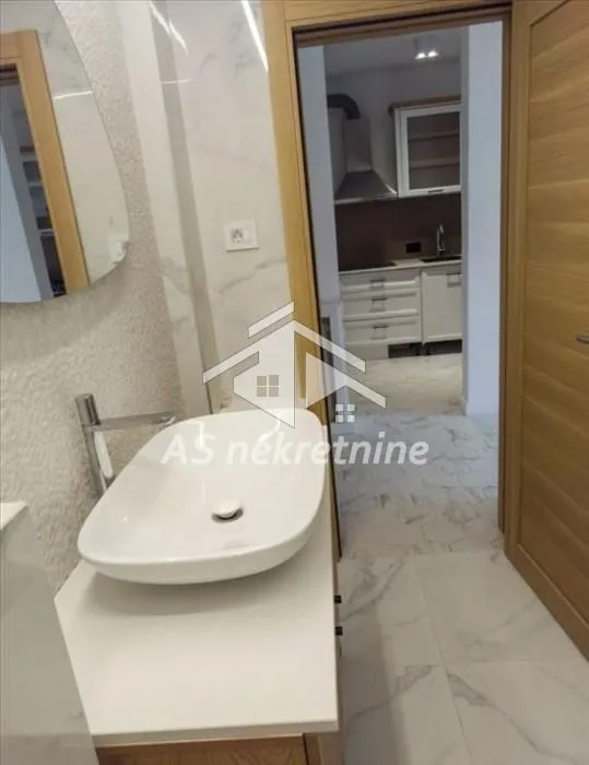 Rent, two bedroom apartment, 55m², Vračar Sve Podlokacije, Beograd