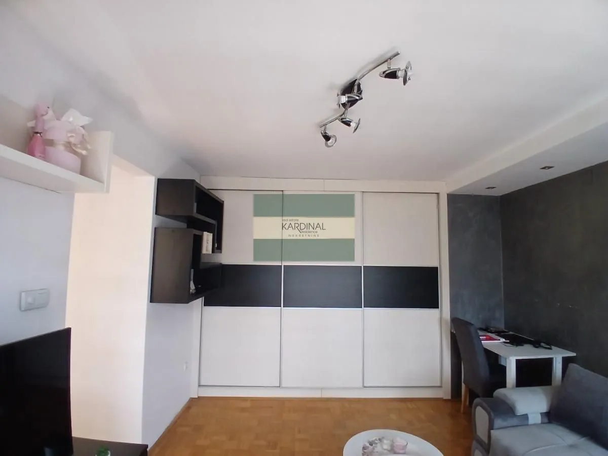 Prodaja, dvosoban stan, 53m², Centar, Jagodina