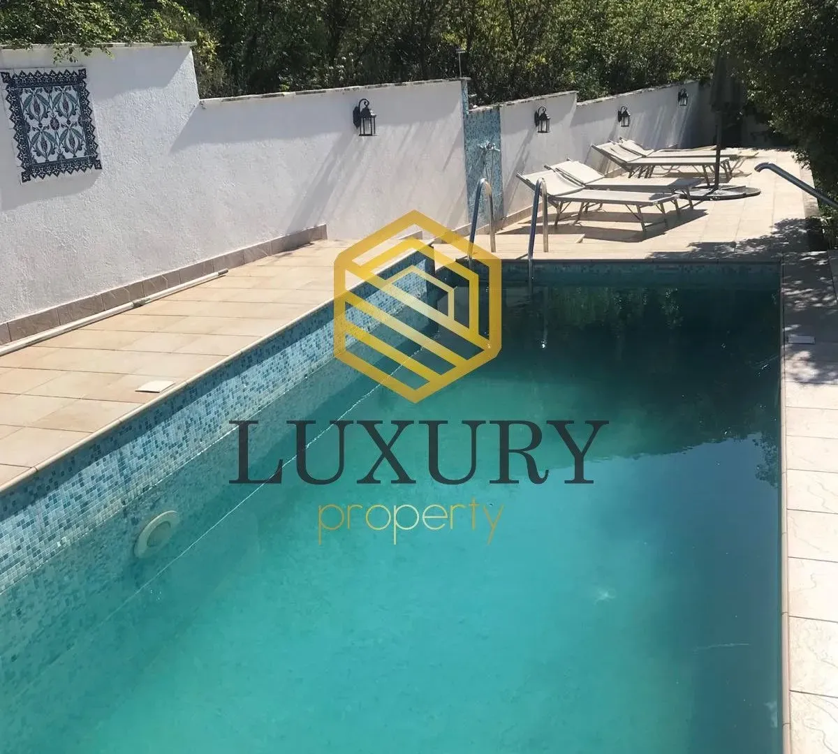 Rent, house, 230m², Bečići, Budva