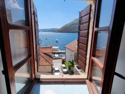 Prodaja, kuća, 285m², Perast, Kotor - image 18