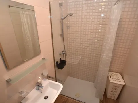 Izdavanje, jednosoban stan, 46m², City Kvart, Podgorica - image 9