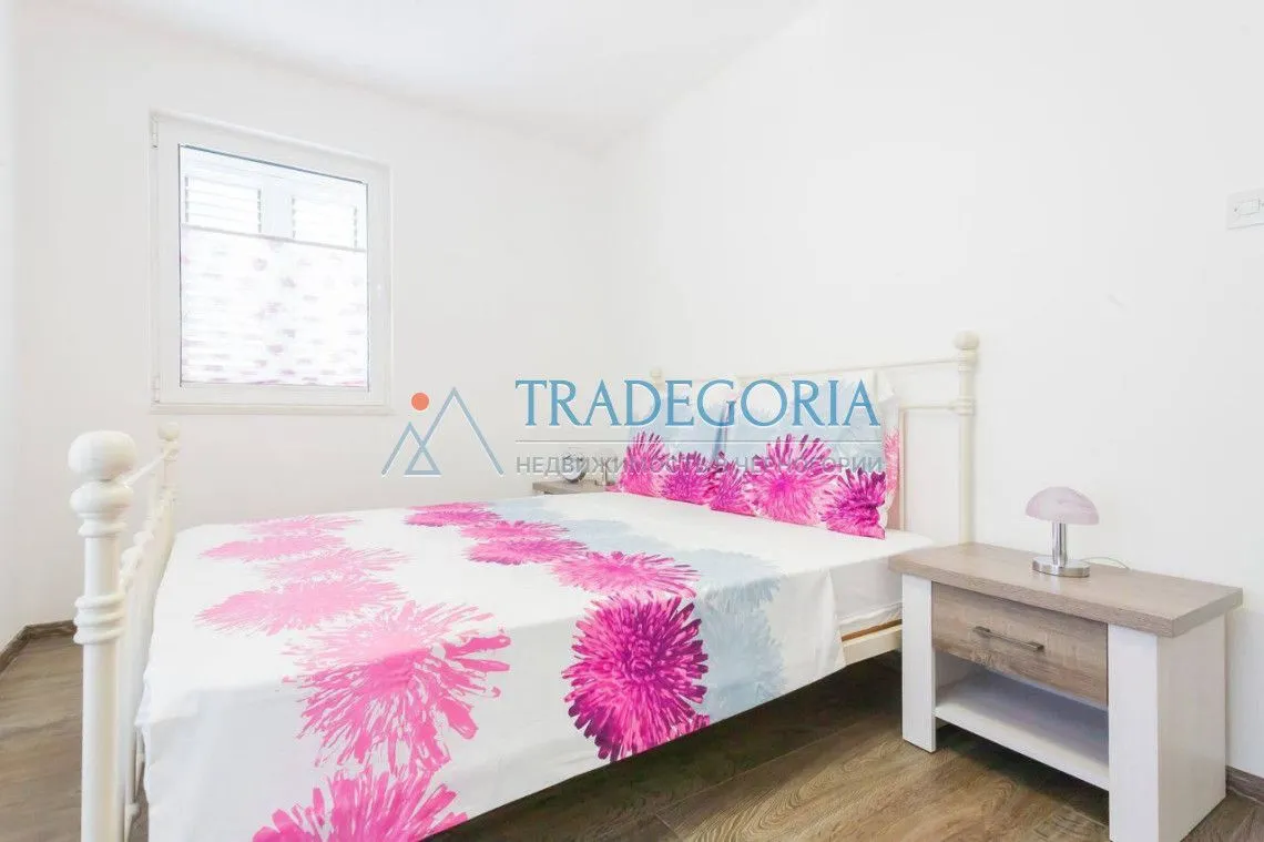 Prodaja, dvosoban stan, 60m², Sveti Stefan, Budva