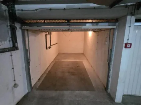 Rent, parking/garage, 15m², Grbavica, Novi Sad Sve Podlokacije