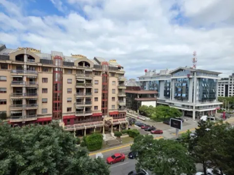 Izdavanje, trosoban stan, 87m², Preko Morače, Podgorica - image 9