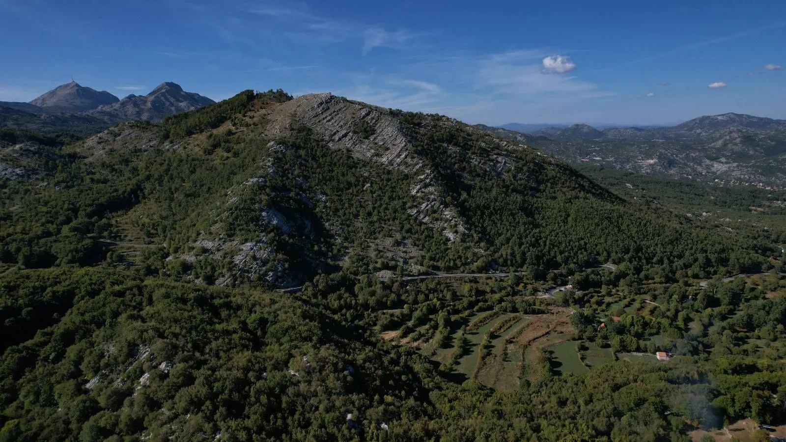 Prodaja, plac, 136850m², Cetinje, Crna Gora