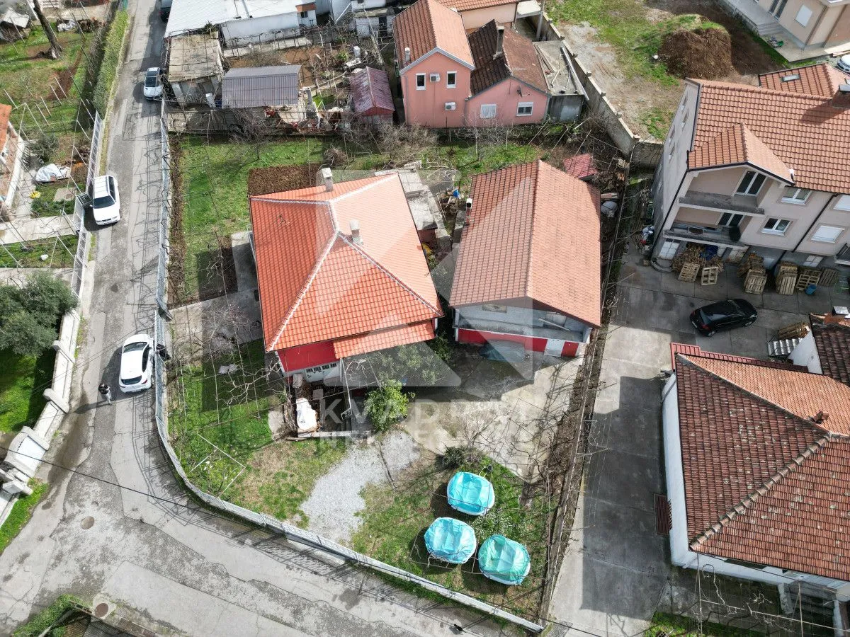 Sale, house, 246m², Masline, Podgorica