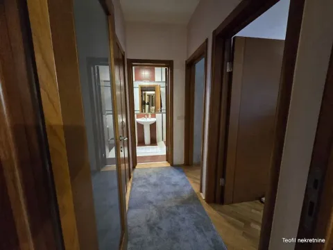 Prodaja, trosoban stan, 78m², Tašmajdan, Palilula Sve Podlokacije - image 8