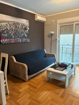 Rent, one bedroom apartment, 45m², Budva, Crna Gora - image 7