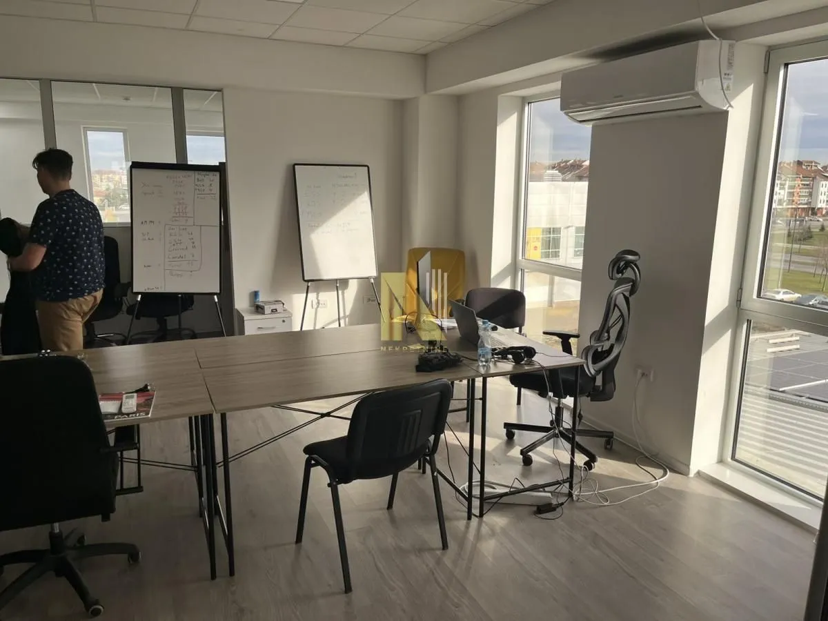 Rent, office space, 150m², Novo naselje, Novi Sad