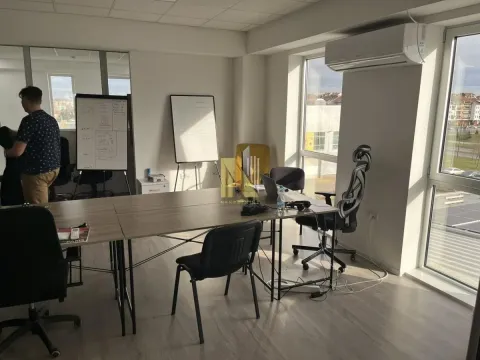Rent, office space, 150m², Novo naselje, Novi Sad - image 6