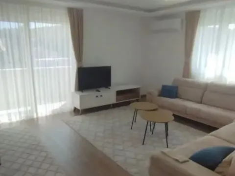 Izdavanje, trosoban stan, 110m², Zagorič, Podgorica - image 6