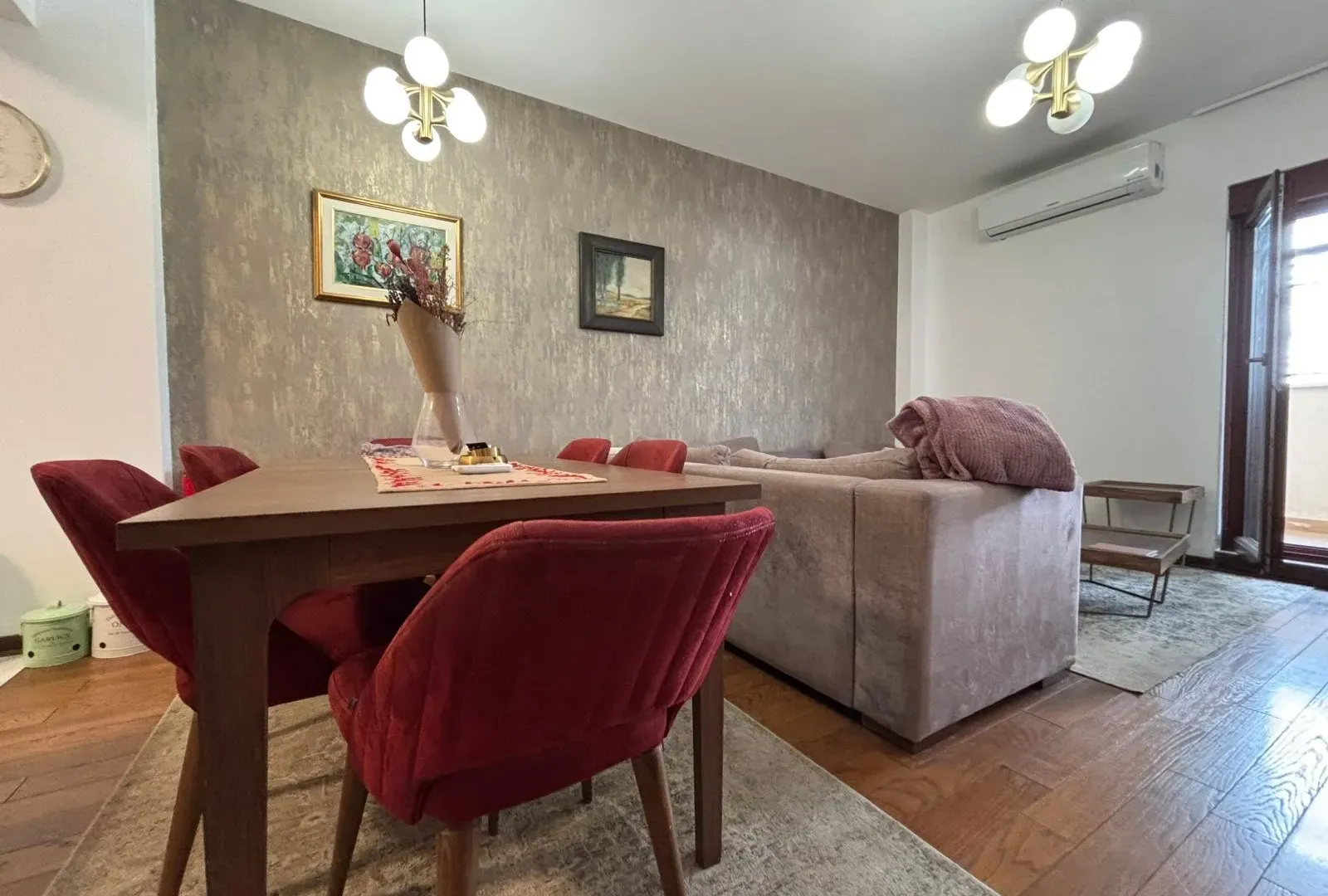 Prodaja, dvosoban stan, 89m², Momišići, Podgorica