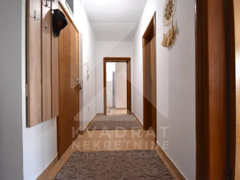 Izdavanje, dvosoban stan, 65m², Stari Aerodrom, Podgorica - image 10