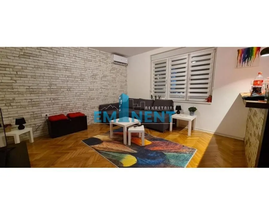 Rent, one bedroom apartment, 37m², Stari Grad, Beograd