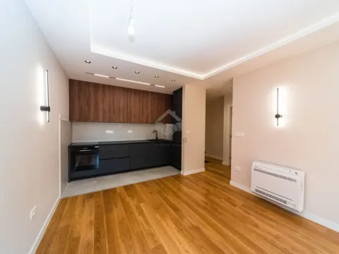 Rent, office space, 67m², Central Point, Podgorica - image 4