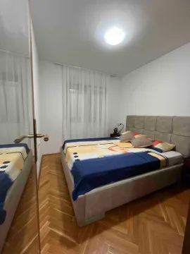 Rent, one bedroom apartment, 42m², Blok 6, Podgorica - image 3