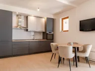 Prodaja, dvosoban stan, 106m², Dobrota, Kotor - image 8