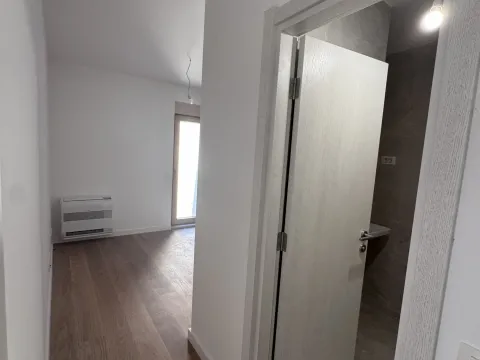 Sale, five bedroom apartment, 192m², Kotor, Crna Gora - image 13