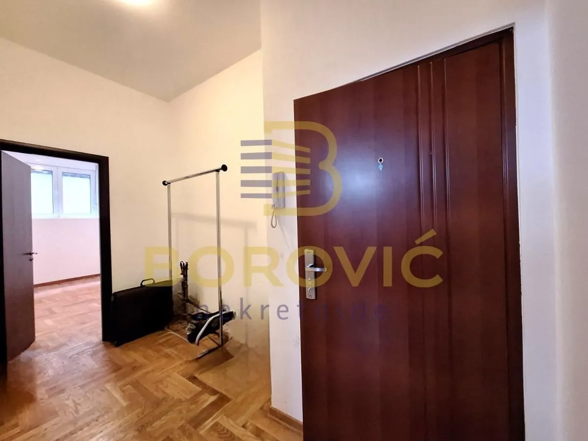 Prodaja, dvosoban stan, 62m², Čukarica, Beograd