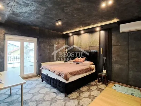 Sale, house, 220m², Palilula Sve Podlokacije, Beograd - image 6