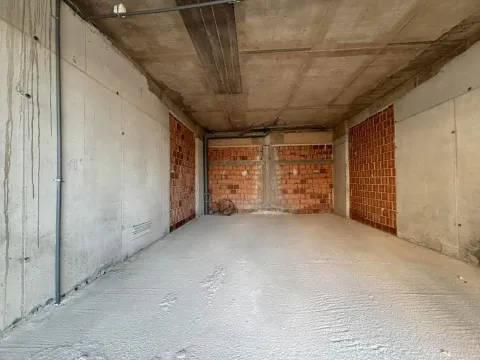 Rent, office space, 100m², Stari Aerodrom, Podgorica - image 4