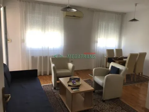 Izdavanje, dvosoban stan, 50m², Centar, Novi Sad - image 13